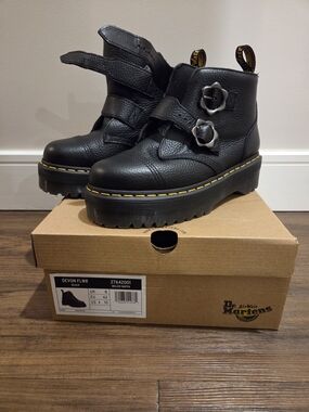 Dr. Martens Black Devon Flwr Platform Ankle Boots